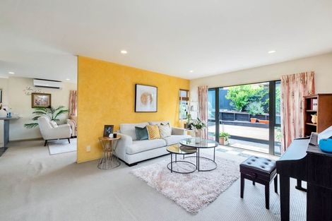 Photo of property in 1/4 Buncrana Place, Pinehill, Auckland, 0632