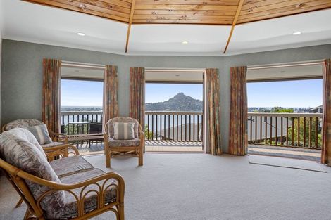 Photo of property in 12 Pine Grove, Tairua, 3508