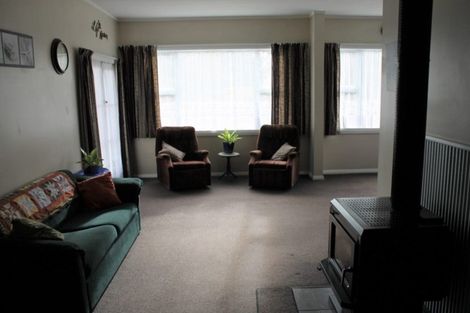 Photo of property in 135 Queen Street, Westport, 7825