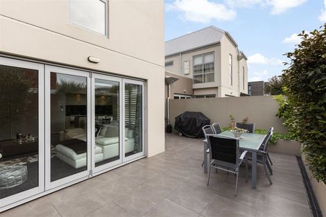 Photo of property in 28 Rhodes Street, Merivale, Christchurch, 8014