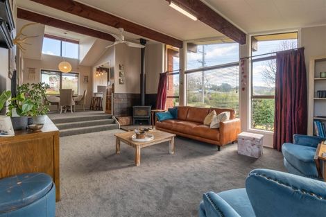 Photo of property in 2 Taiporutu Place, Springfield, Rotorua, 3015