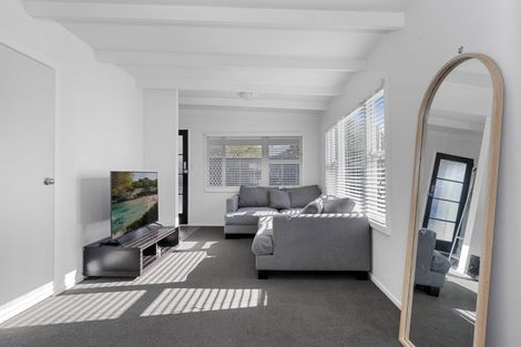 Photo of property in 9 Karaka Road, Otumoetai, Tauranga, 3110