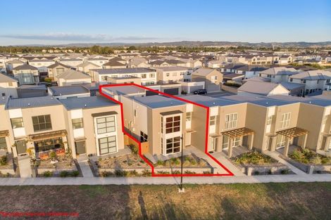 Photo of property in 9 Taupinga Way, Takanini, 2112