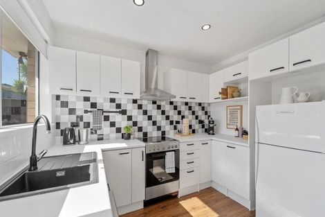 Photo of property in 3/27a Miro Street, New Lynn, Auckland, 0600