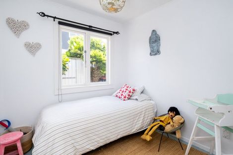 Photo of property in 245 Clifton Road, Te Awanga, 4102