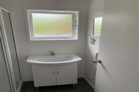 Photo of property in 6a Channel View Road, Campbells Bay, Auckland, 0630