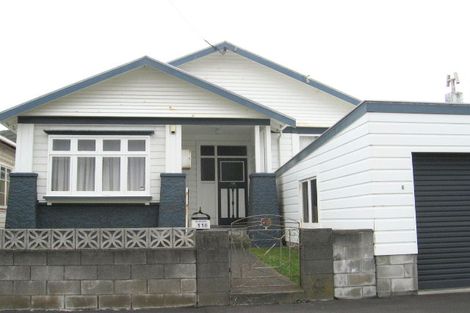Photo of property in 120 Onepu Road, Lyall Bay, Wellington, 6022