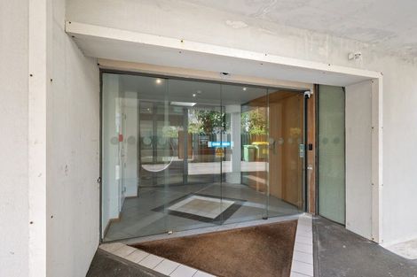 Photo of property in Hobson Court Flats, 13/70 Hobson Street, Thorndon, Wellington, 6011