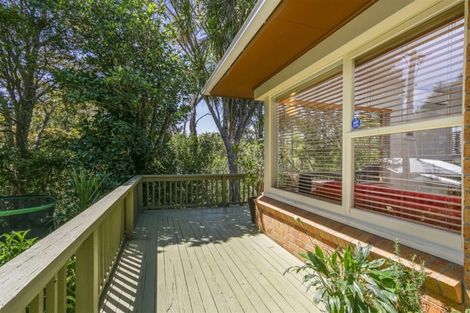 Photo of property in 2/18 Windy Ridge Road, Glenfield, Auckland, 0629