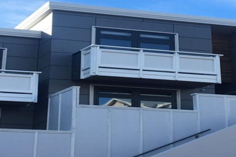 Photo of property in Pirie Street Townhouses, 11/35 Pirie Street, Mount Victoria, Wellington, 6011