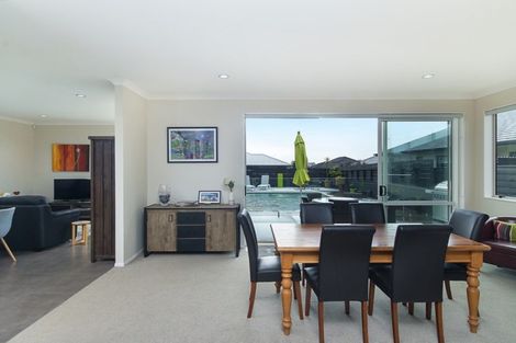 Photo of property in 15 Top Road, Pukekohe, 2120