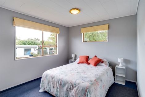 Photo of property in 16 Shirley Place, Bay View, Napier, 4104