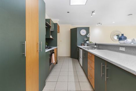 Photo of property in 20 Futuna Close, Karori, Wellington, 6012