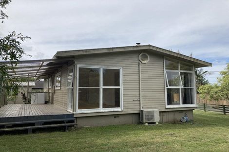 Photo of property in 41 Royal View Road, Te Atatu South, Auckland, 0610