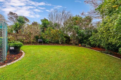 Photo of property in 50 John Dee Crescent, Red Beach, 0932