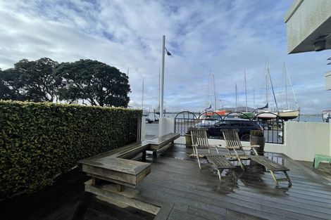 Photo of property in 22 King Edward Parade, Devonport, Auckland, 0624