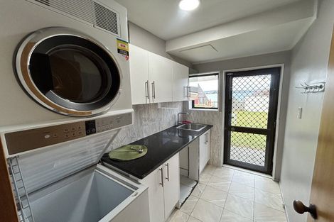 Photo of property in 58 Carnoustie Drive, Wattle Downs, Auckland, 2103