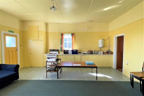 Photo of property in 35 Main Road, Owaka, 9535