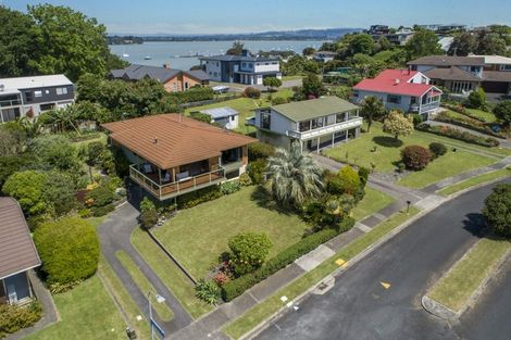 Photo of property in 12 Myrtle Drive, Omokoroa, 3114