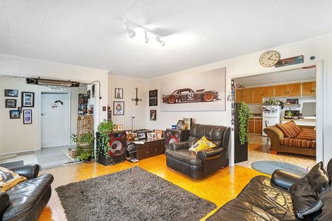 Photo of property in 43 Fookes Street, Waverley, 4510