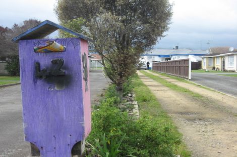 Photo of property in 42 Cambridge Street, Levin, 5510