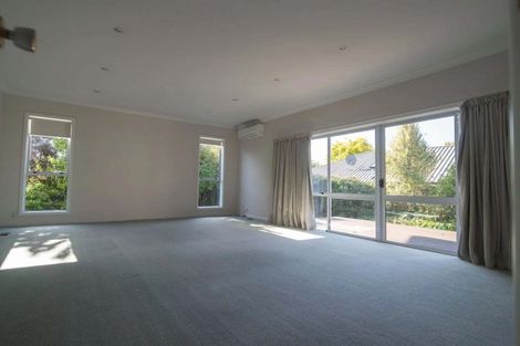 Photo of property in 7 Ilkley Place, Ilam, Christchurch, 8041