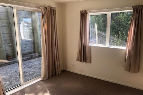 Photo of property in 14 Kopiko Way, Brooklyn, Wellington, 6021