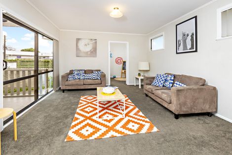 Photo of property in 13 Jenkins Place, Manurewa East, Auckland, 2102