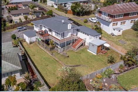 Photo of property in 10 Coronation Road, Glenfield, Auckland, 0627