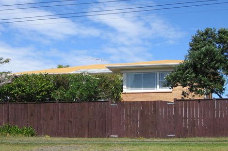Photo of property in 220 Glenvar Road, Torbay, Auckland, 0630