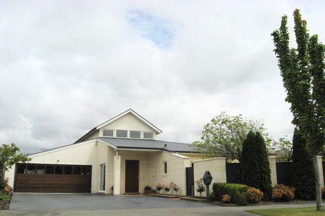 Photo of property in 7 Chateau Drive, Burnside, Christchurch, 8053