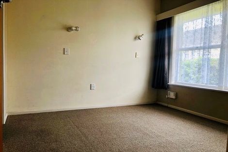 Photo of property in 3/13 Otakau Road, Milford, Auckland, 0620