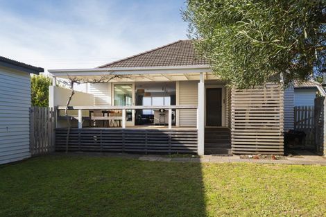 Photo of property in 28 Moana Road, Okitu, Gisborne, 4010