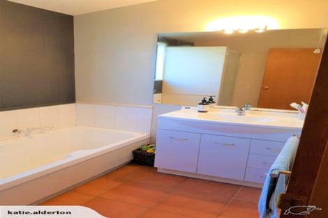 Photo of property in 8 Pyke Court, Cromwell, 9310