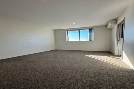 Photo of property in 21 Kirikiri Drive, Papakura, 2110