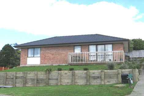 Photo of property in 43 Regents Park Place, Westgate, Auckland, 0614