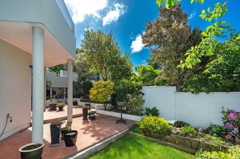 Photo of property in 9 Avoca Valley Road, Heathcote Valley, Christchurch, 8022