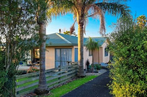 Photo of property in 1/112 Parkhurst Road, Parakai, 0830