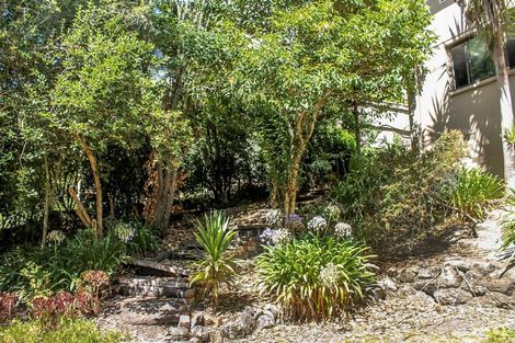 Photo of property in 17 Busby Hill, Havelock North, 4130