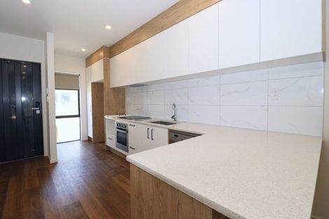 Photo of property in 12 Korokio Lane, Henderson, Auckland, 0612