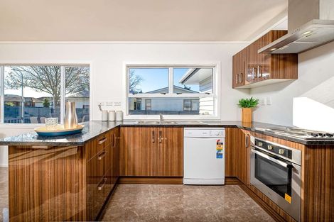 Photo of property in 115 Settlement Road, Papakura, 2110