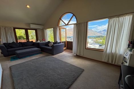 Photo of property in 27b Hallenstein Street, Queenstown, 9300