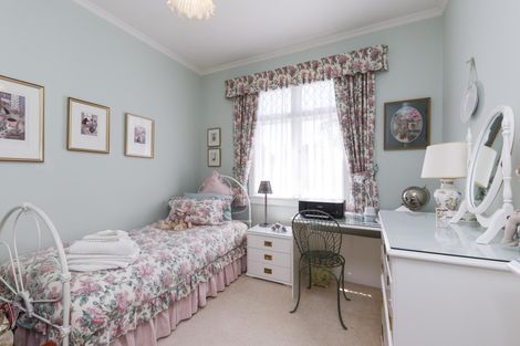 Photo of property in 302 Park Road, Hokowhitu, Palmerston North, 4410