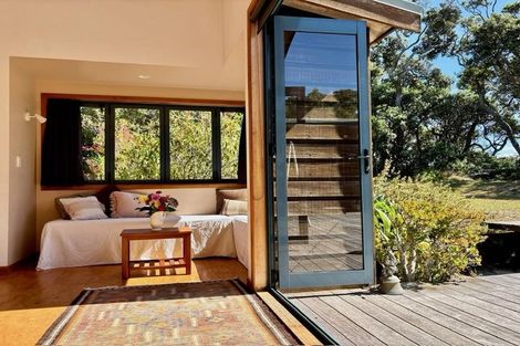 Photo of property in 679 Cove Road, Waipu, 0582