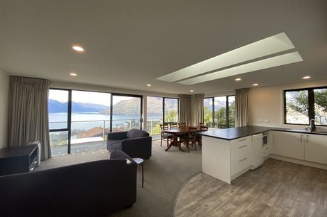 Photo of property in 54a Wynyard Crescent, Fernhill, Queenstown, 9300