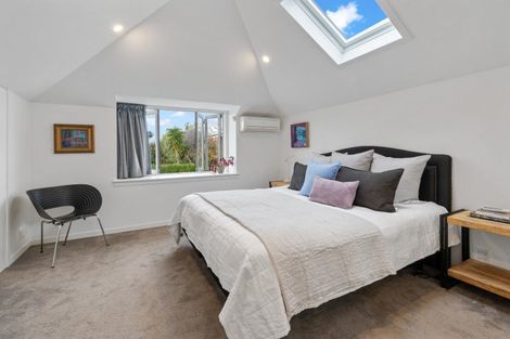 Photo of property in 75a Stanley Point Road, Stanley Point, Auckland, 0624