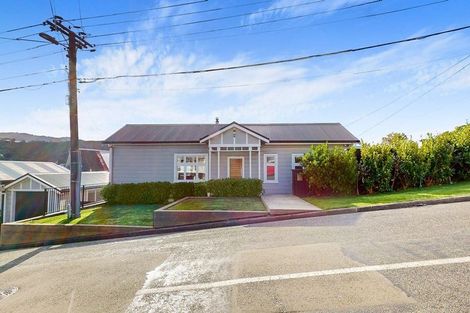 Photo of property in 4 Liffey Street, Island Bay, Wellington, 6023