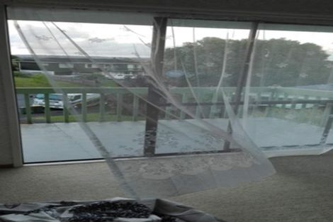 Photo of property in 41 Miltonia Avenue, Te Atatu South, Auckland, 0610