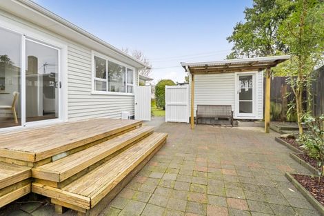 Photo of property in 9 Elm Grove, Westown, New Plymouth, 4310