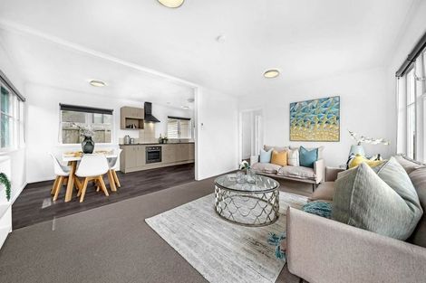 Photo of property in 53a Sylvan Crescent, Te Atatu South, Auckland, 0610